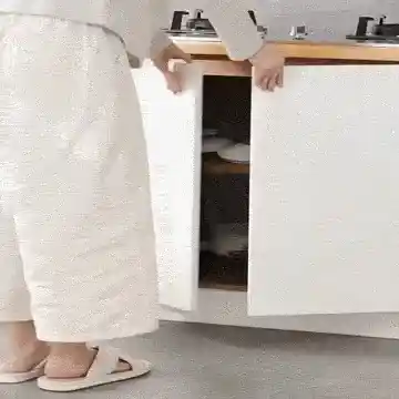 Pots clattering mess solution